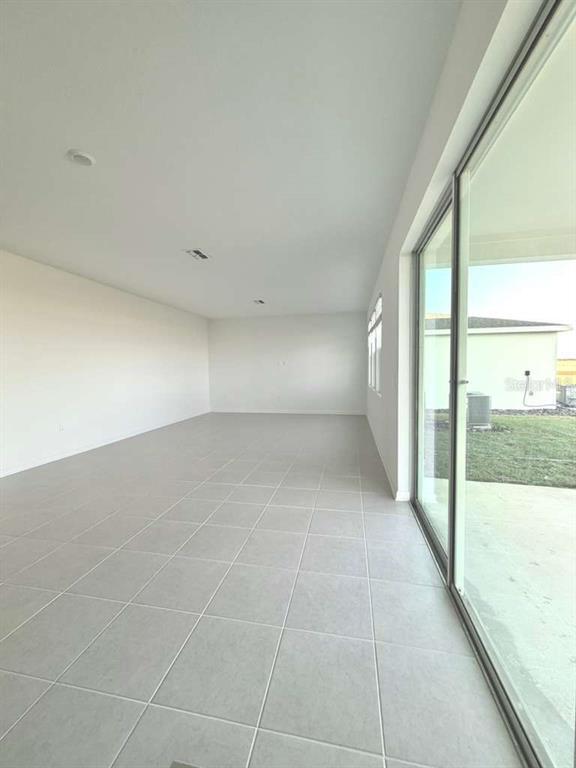 Building Photo - 5664 Lemon Grass St