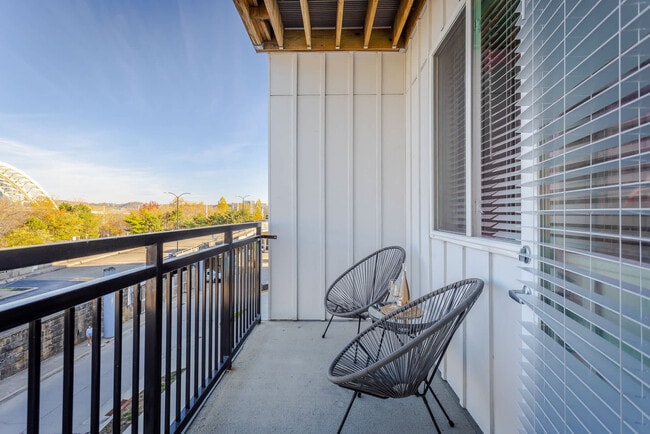 Building Photo - 601 E Pete Rose Wy