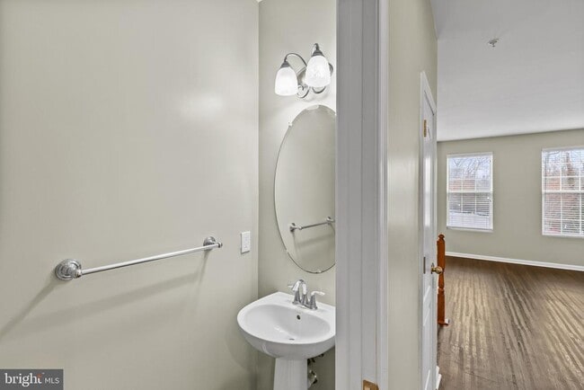 Building Photo - 7544 Stonehouse Run Dr