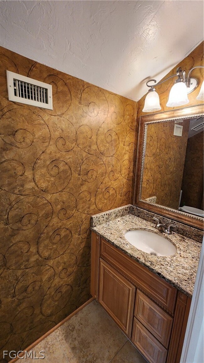 Building Photo - 6118 Montego Bay Loop