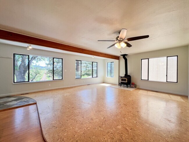 Building Photo - Vineyard-View Retreat with Bonus Room & Exceptional Outdoor Living