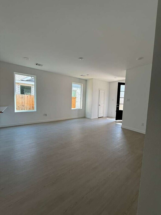 Building Photo - 27326 Sweetwater Bay Dr