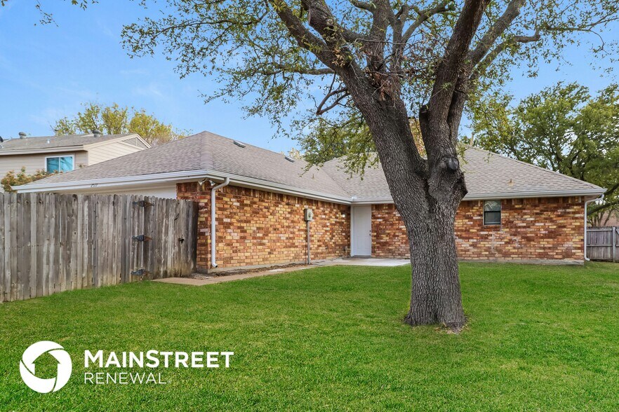 Building Photo - 2517 Dove Creek Ln