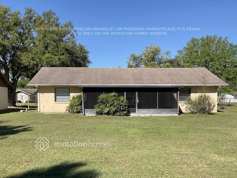 Building Photo - 1726 Lk Crst Ave