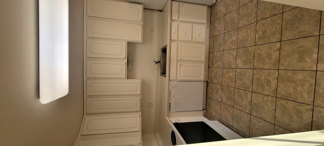 Building Photo - 6 Villa Verde Dr