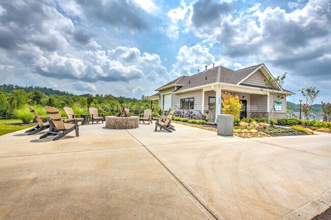 Building Photo - 132 Hardinberry St