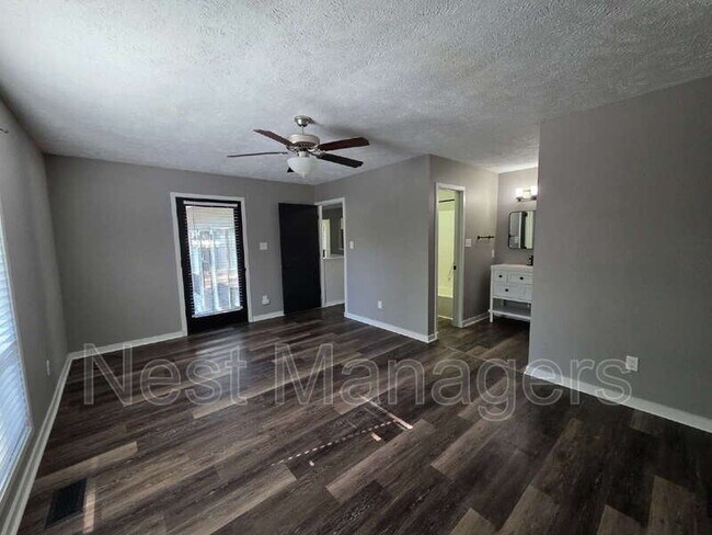 Building Photo - 4491 Briton Ct