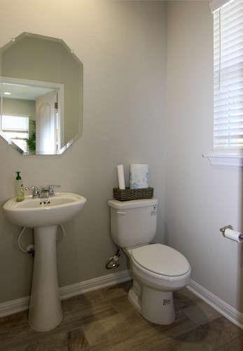 Building Photo - 708 Tinton Falls Ln