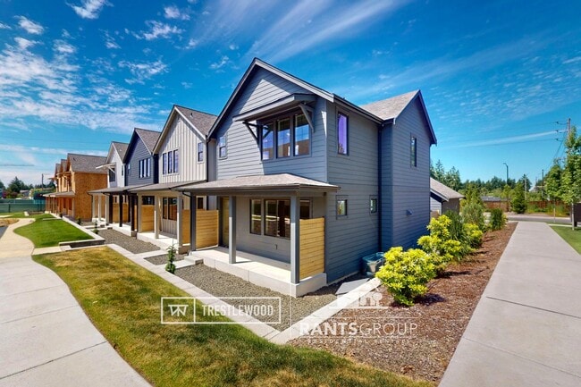 Primary Photo - Brand New! Modern Home in Trestlewood – Wh...