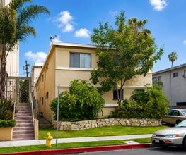 Building Photo - 1626 Barry Ave