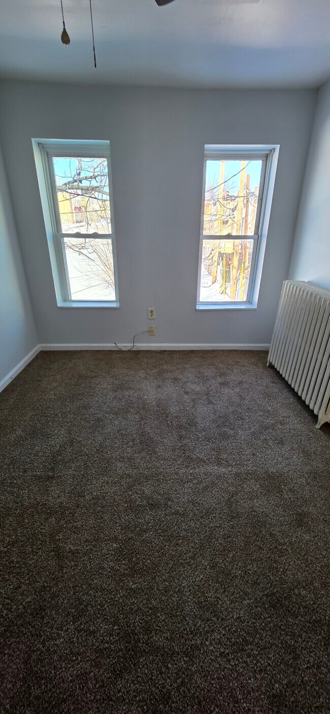 Building Photo - 1826 E Lafayette Ave