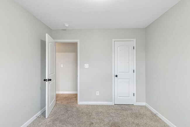 Building Photo - 258 Breakwater Dr