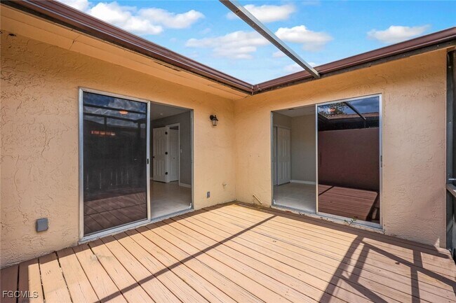 Building Photo - 6324 Royal Woods Dr