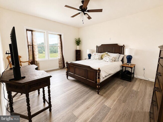 Building Photo - 369 Paso Fino Dr