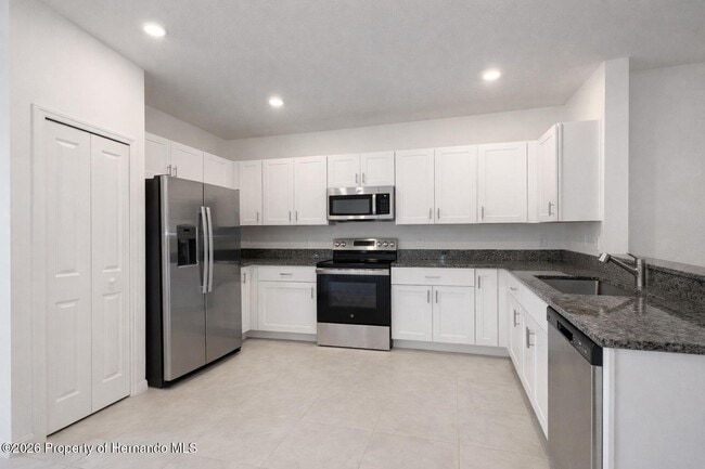 Building Photo - 6090 Shiner St