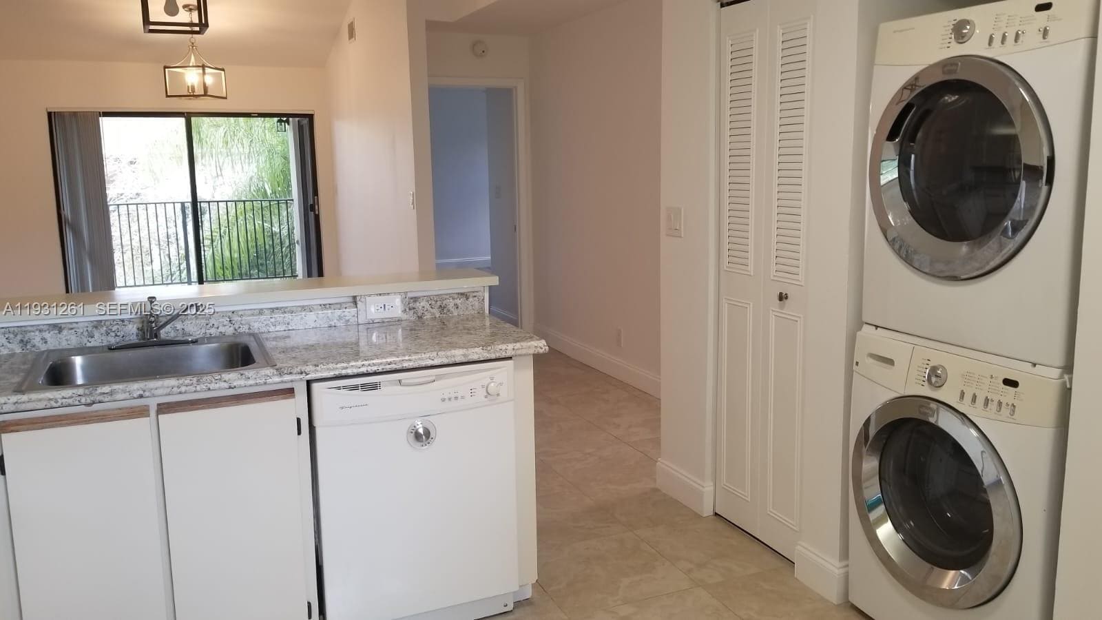 Building Photo - 3811 NW 91st Ter