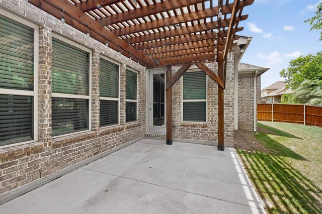 Building Photo - 1604 Frederickburg Dr
