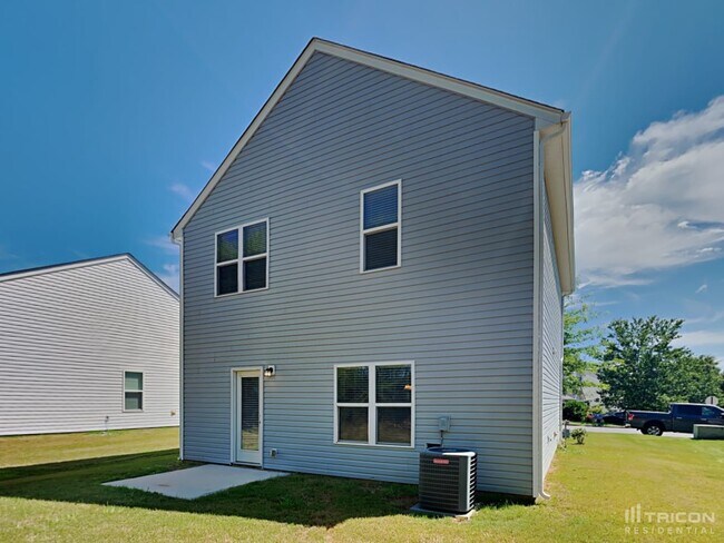 Building Photo - 2625 Meadow Crossing Dr