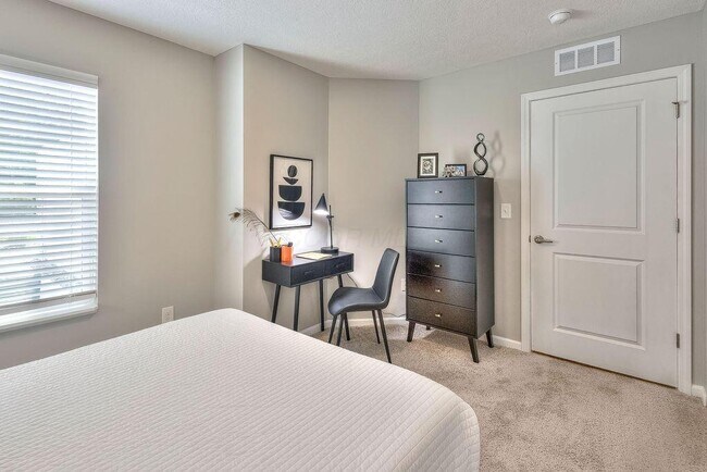 Building Photo - 6113 Noble Horse Wy