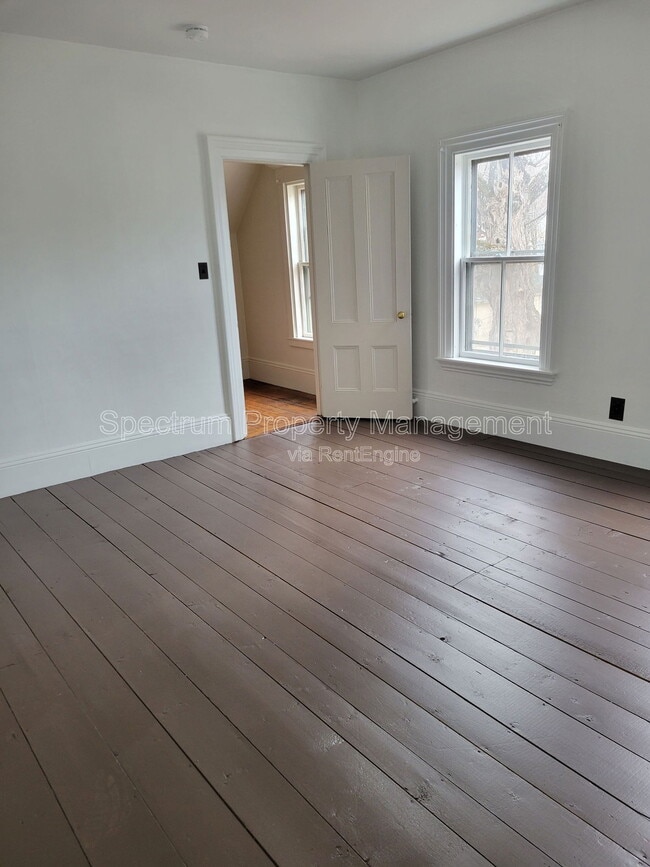 Building Photo - 60 Old Waterville Rd