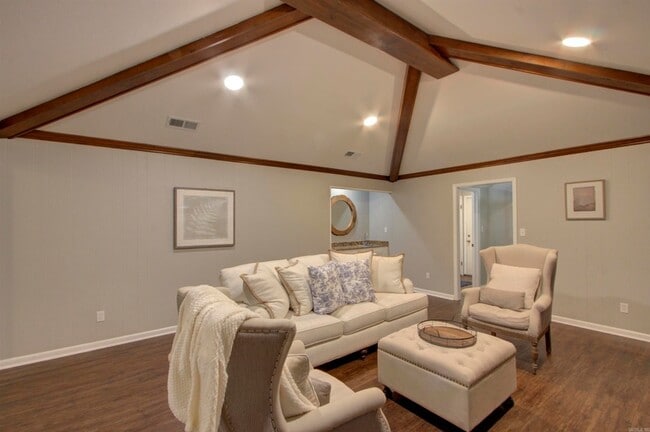 Building Photo - 3514 Skyline Blvd