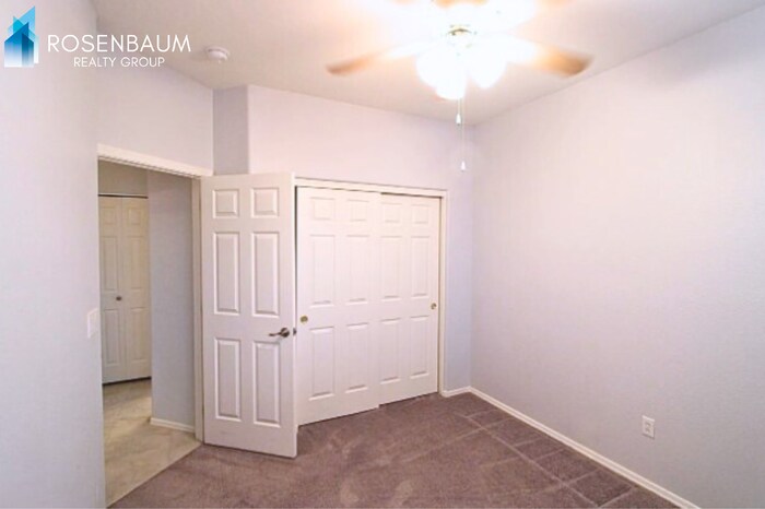 Building Photo - 6261 S Mesa Vista Dr