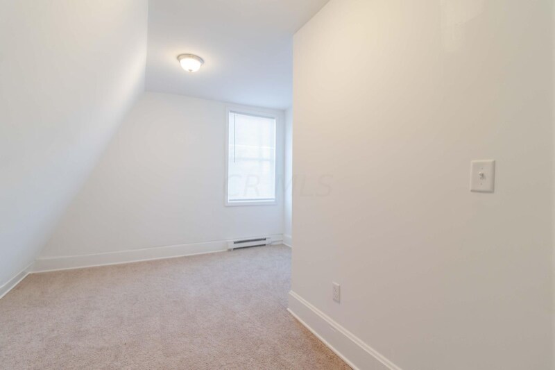 Building Photo - 319 Brehl Ave