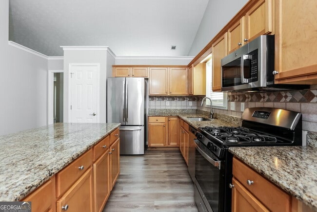 Building Photo - 2245 Charleston Oak Cir