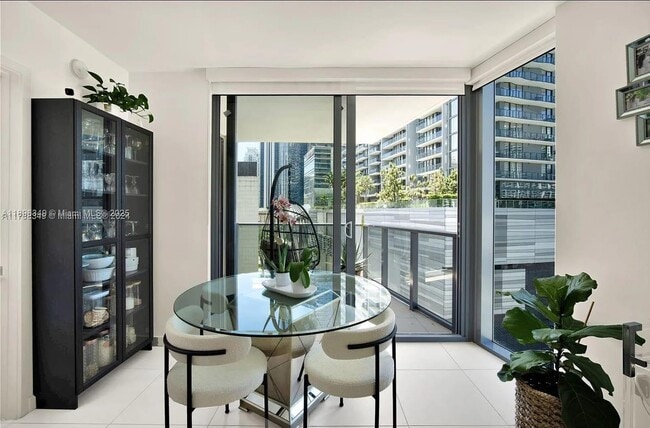 Building Photo - 31 SE 6th St