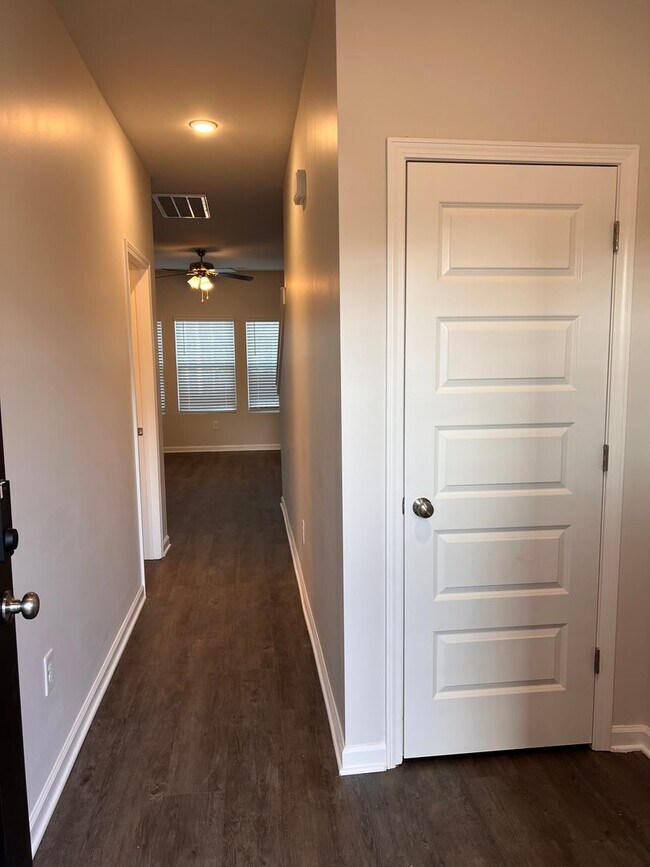 Building Photo - 2139 Kilpatrick LN