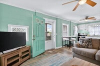 Building Photo - 410 S Anderson Blvd