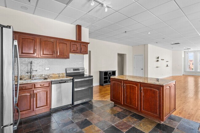 Building Photo - 44 S Jefferson St