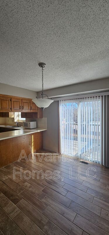 Building Photo - 11905 W 117th Terrace