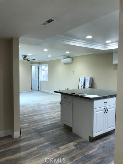 Building Photo - 3058 Madison Ave