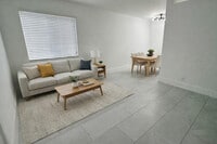 Building Photo - 1440 NE 50th Ct