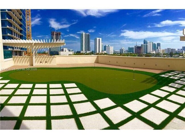 Building Photo - 3250 NE 1st Ave