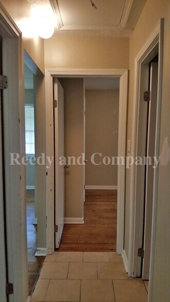 Building Photo - 4173 Cottonwood Rd