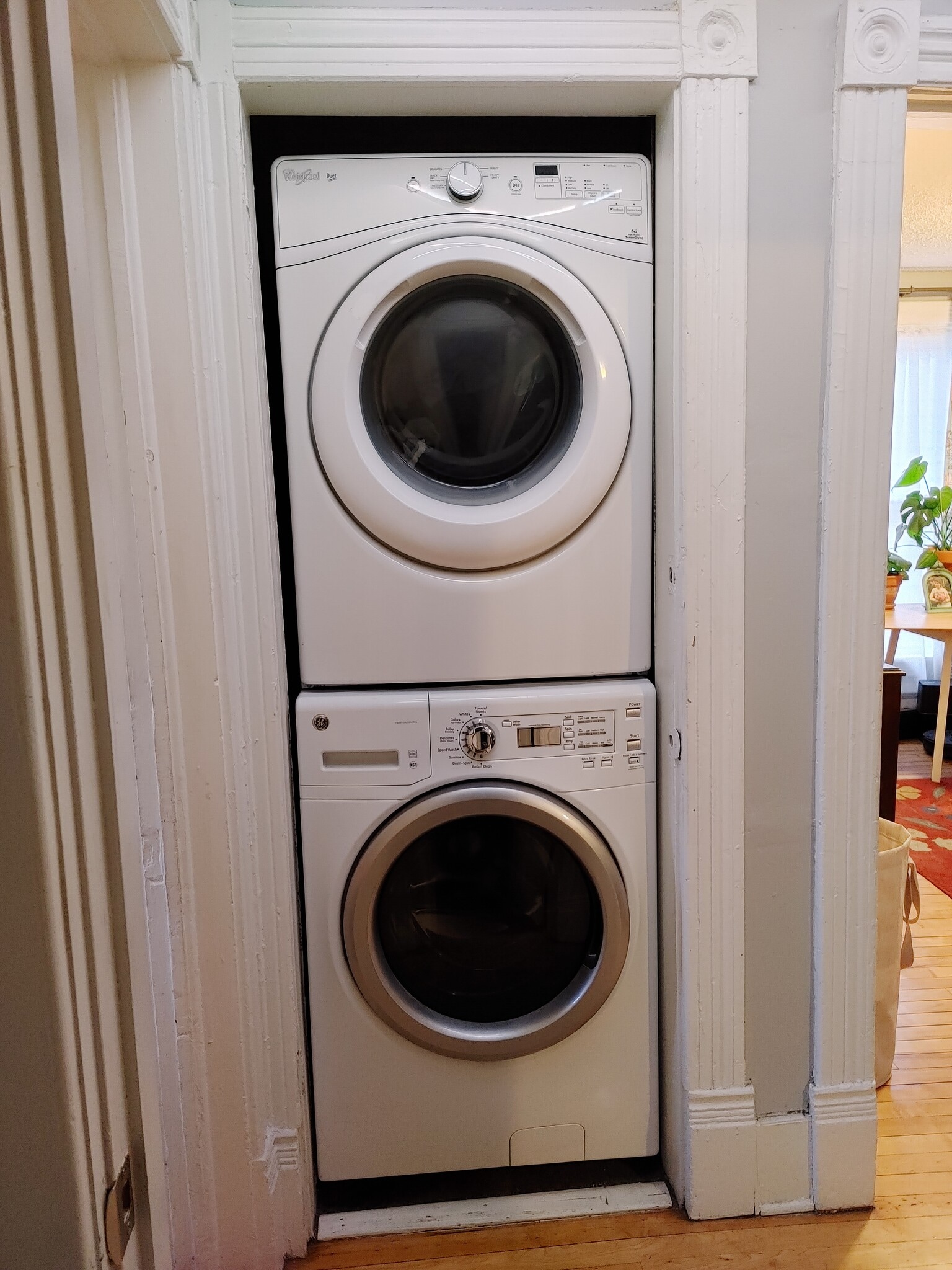 In Unit Laundry - 3454 Nicollet Ave
