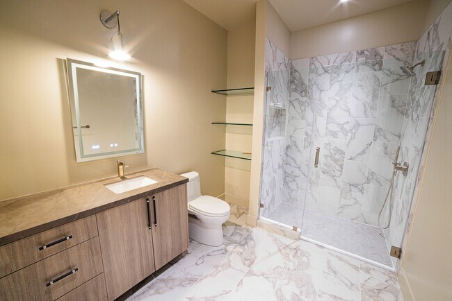 Building Photo - Rhine House Lofts