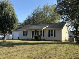 Building Photo - 738 Spees Dr