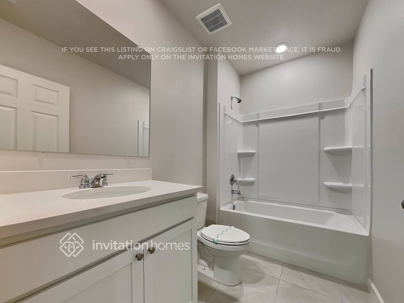 Building Photo - 1375 Valencia St SE