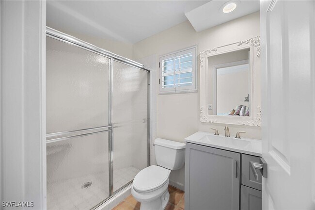 Building Photo - 828 Hideaway Cir E