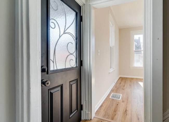 Building Photo - Stylish 3-Bed Home with Private Patio, Basement & Off-Street Parking in Cincinnati