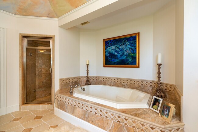 Building Photo - 3 Barclay Sq