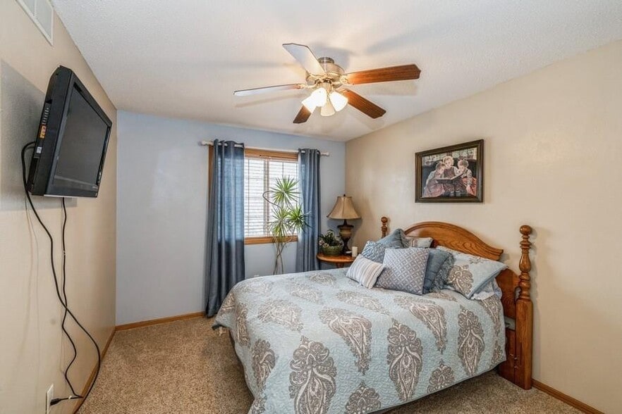 Building Photo - 7425 Wistful Vista Dr