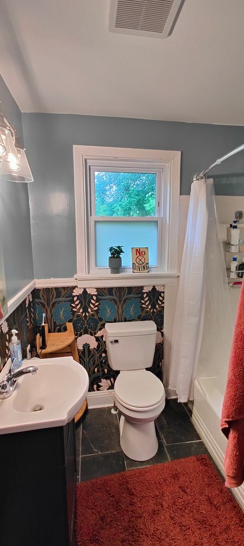 Building Photo - Renovated Brick home  near Forest Hill