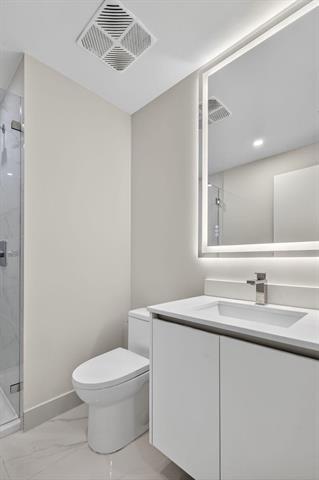 Building Photo - 701 NE 23rd St