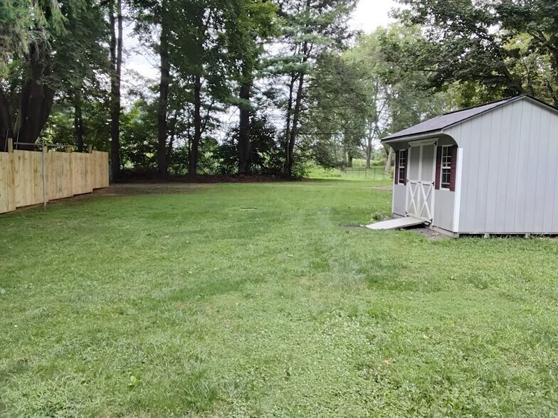 back yard - 903 Sherers Hill Rd