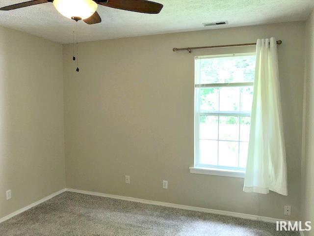 Building Photo - 3924 Seasons Pointe