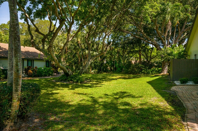 Building Photo - 3811 Arelia Dr